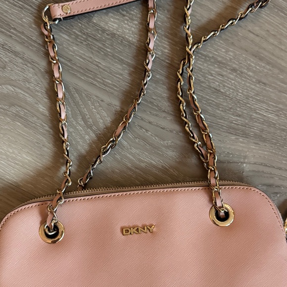 DKNY Blush Crossbody Bag with Chain Strap - Picture 2 of 6
